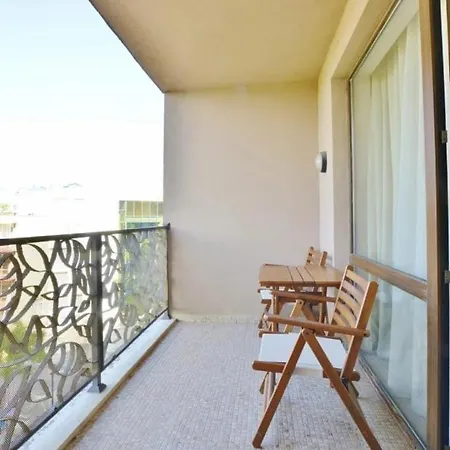 In Royal Barcelo Apartment