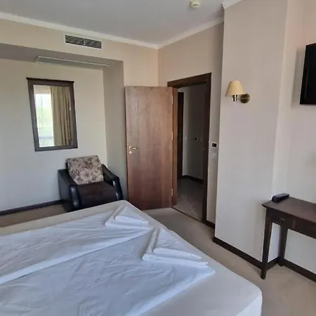 Apartment In Royal Barcelo *